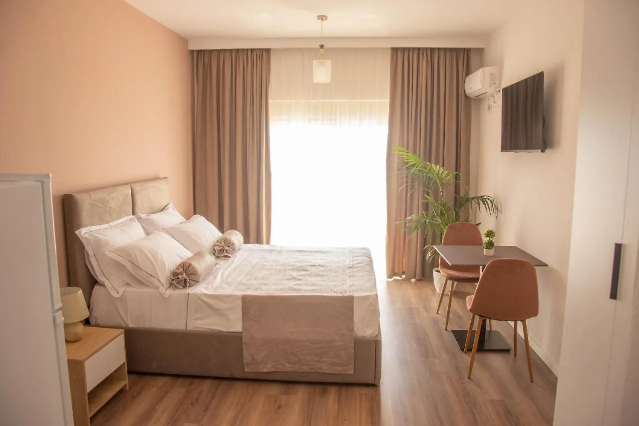 Wave Beachfront Apartments Durres 0*,