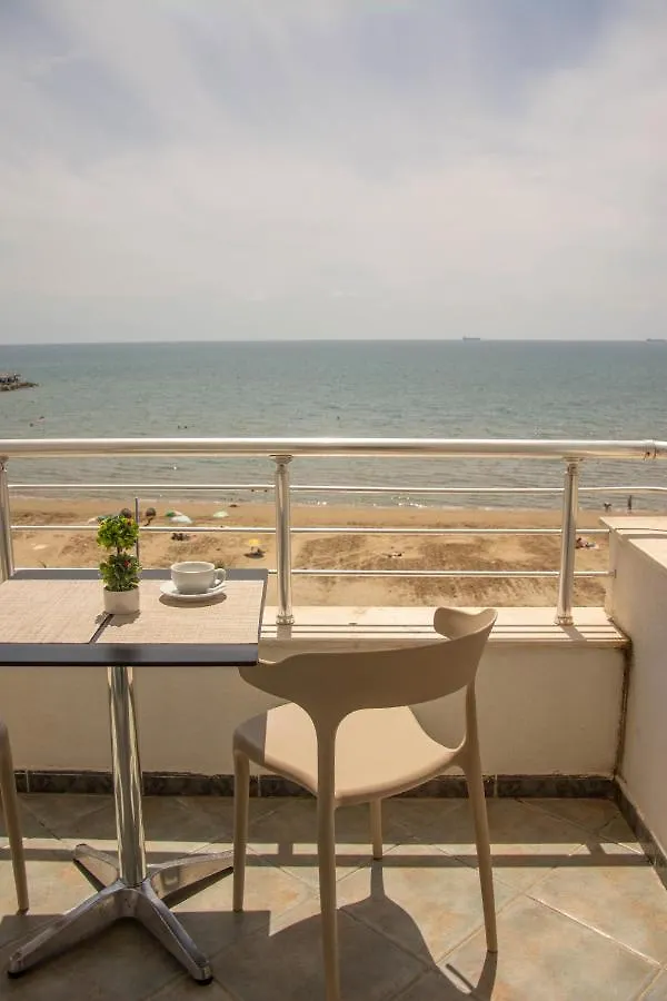 Wave Beachfront Apartments Δυρράχιο
