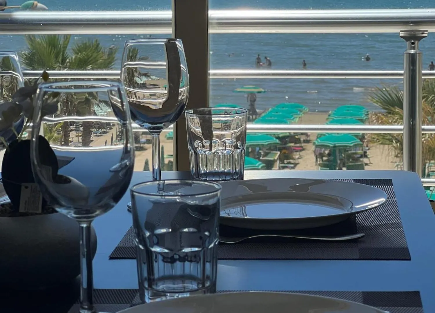 Wave Beachfront Apartments Durres